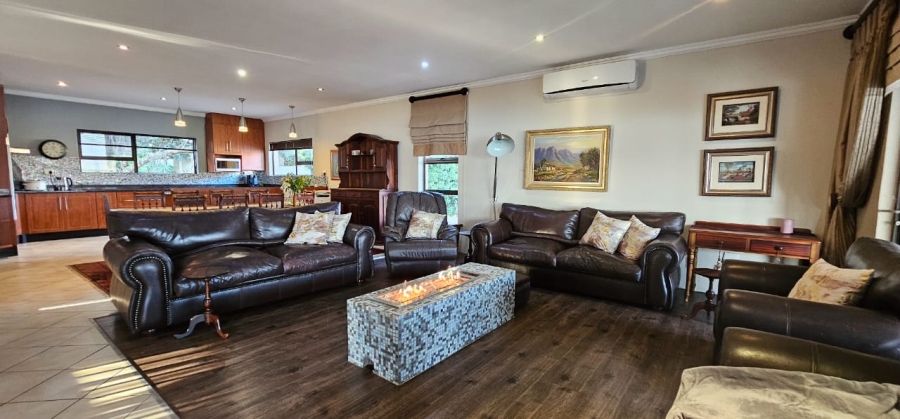 4 Bedroom Property for Sale in Birdwood Estate North West